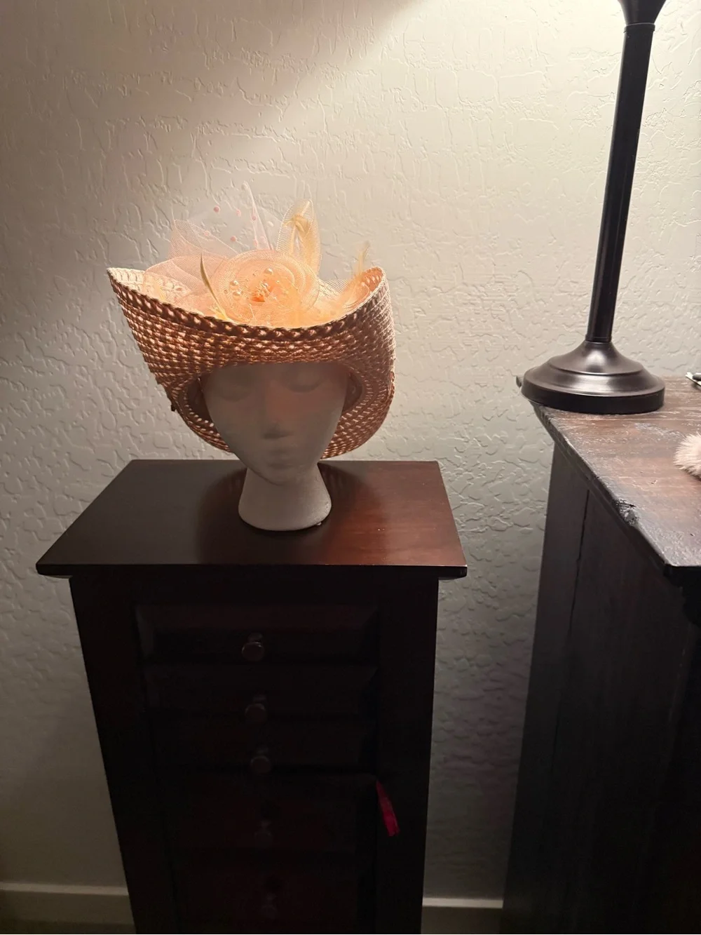 Elegant Peach Straw Fascinator Hat with Floral Trim